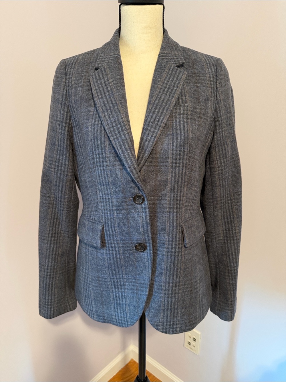 UNTUCKit Women’s Blue Gray Plaid Tailored Blazer